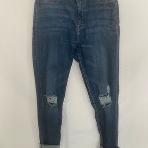 H&M distressed Jeans size 10